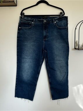 Silver Jeans Infinite Straight Raw Hem Cropped Denim Blue Jeans Size 2X